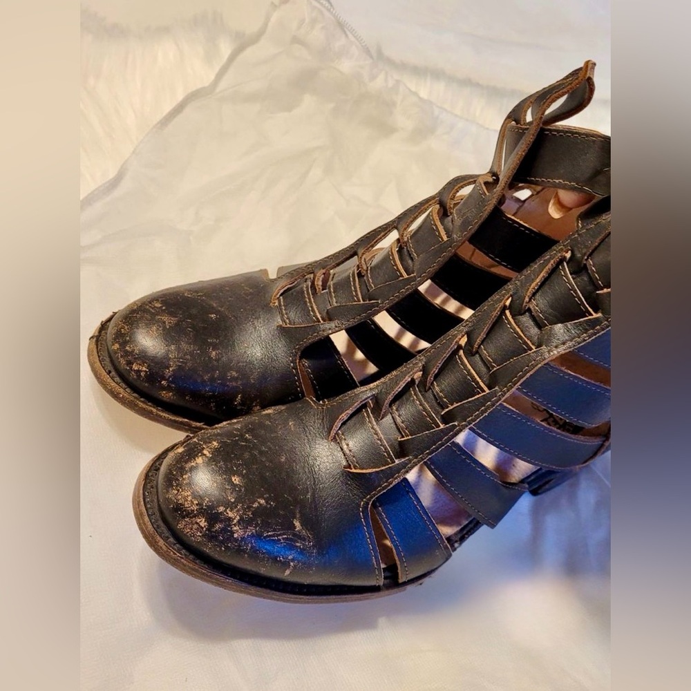Freebird by Steven Brown Gladiator Sandals
